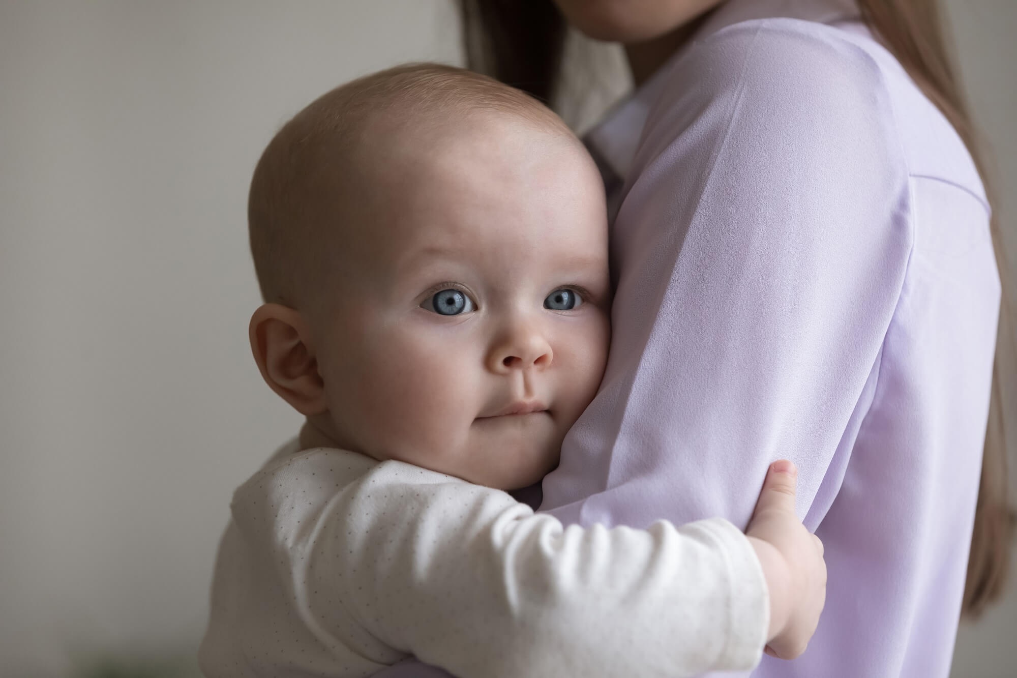 Bébé contre maman